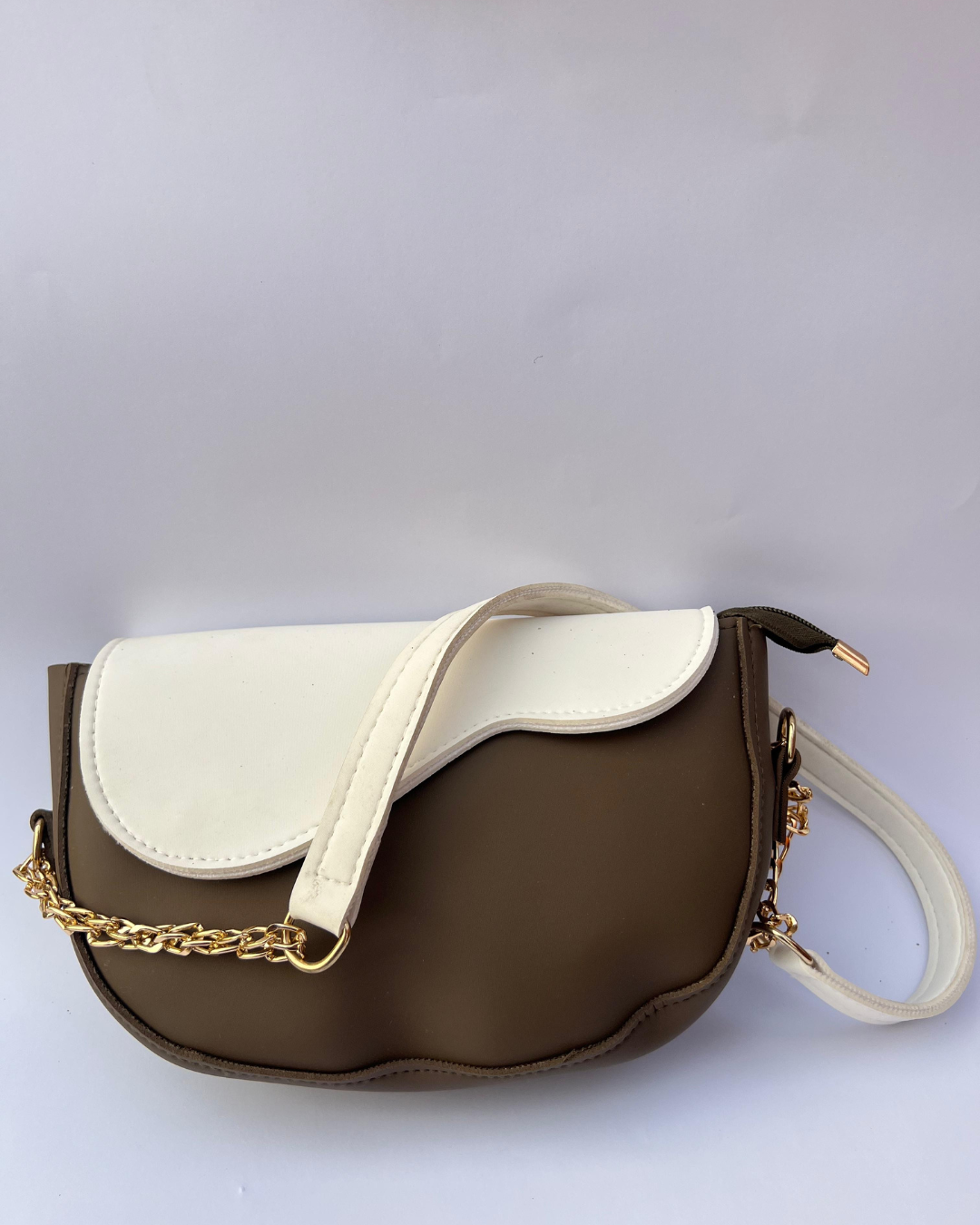 Saddle Bag with Gold Chain Strap | Premium Ladies Handbag